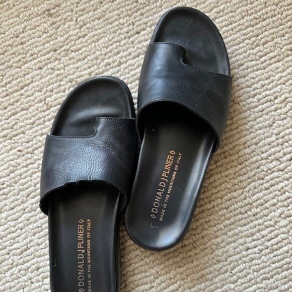 Black Donald Pliner leather slides size 8 - Picture 4 of 4